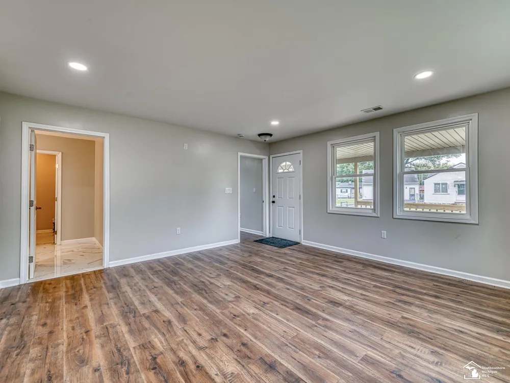 3019 8th Street Frenchtown Township, MI 48162