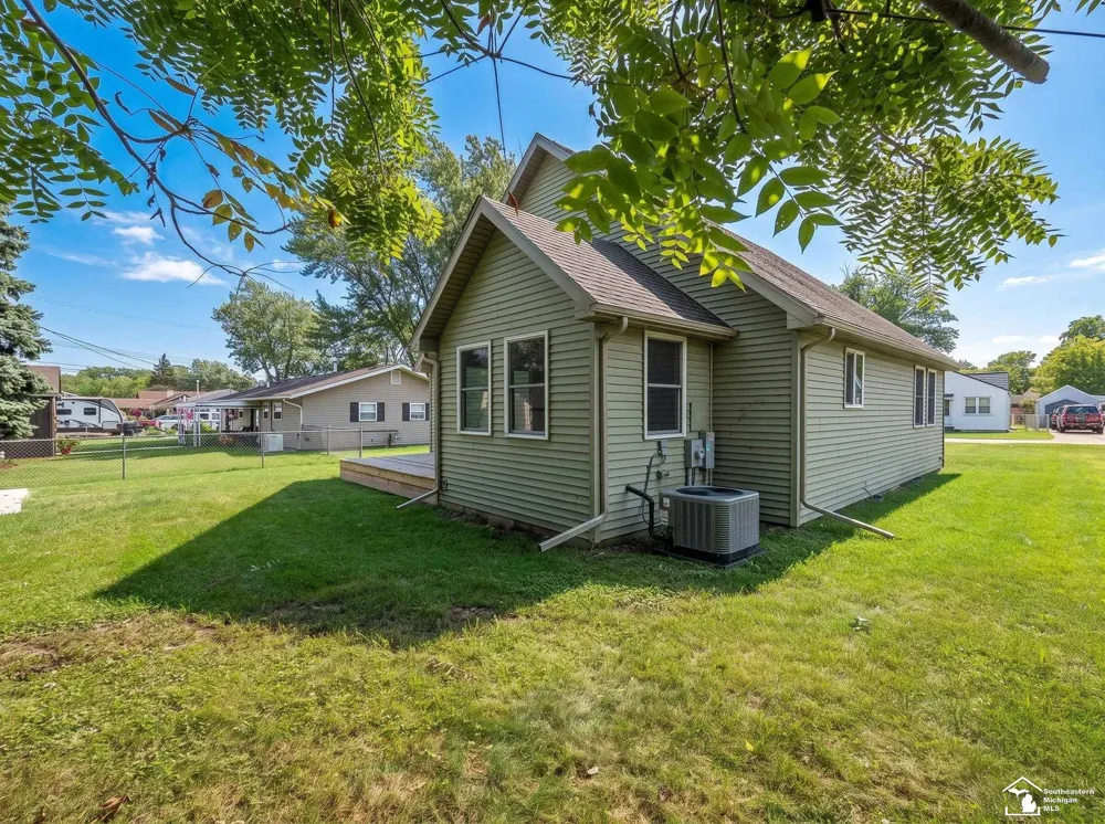 3019 8th Street Frenchtown Township, MI 48162