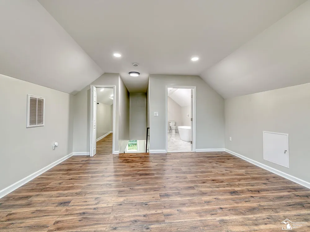 3019 8th Street Frenchtown Township, MI 48162