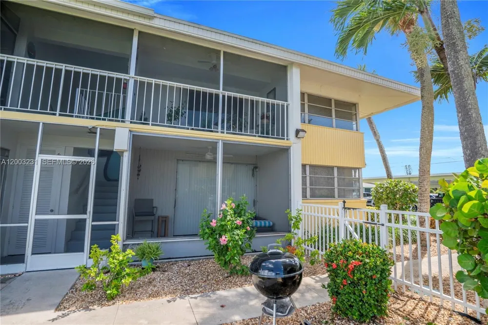 4613 SE 5th street #210 Cape Coral, FL 33904