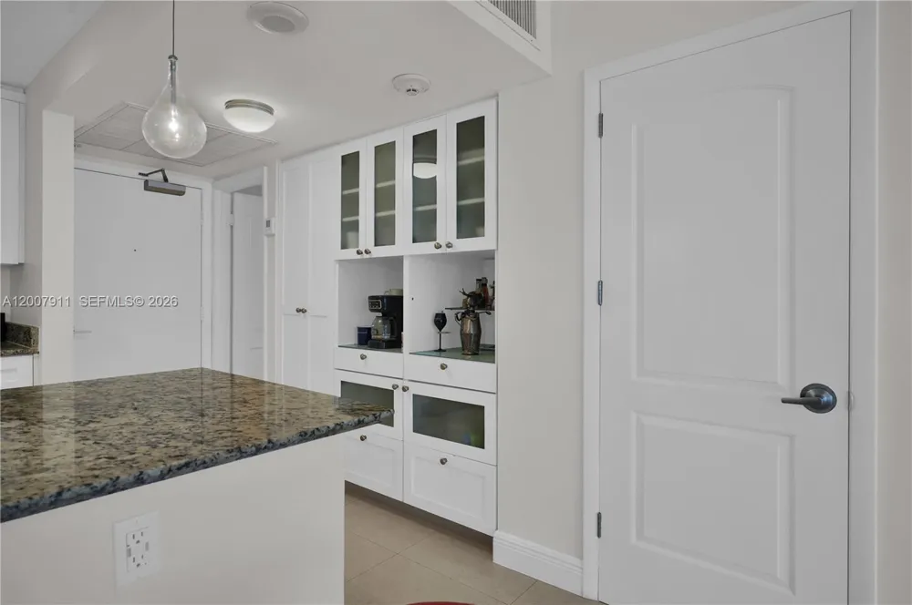 10275 Collins Ave #315 Bal Harbour, FL 33154