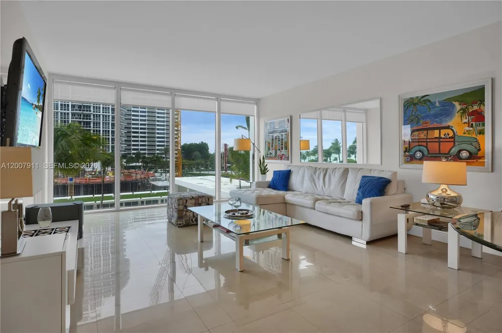 10275 Collins Ave #315 Bal Harbour, FL 33154