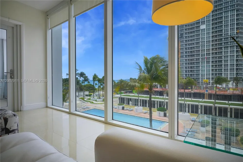 10275 Collins Ave #315 Bal Harbour, FL 33154