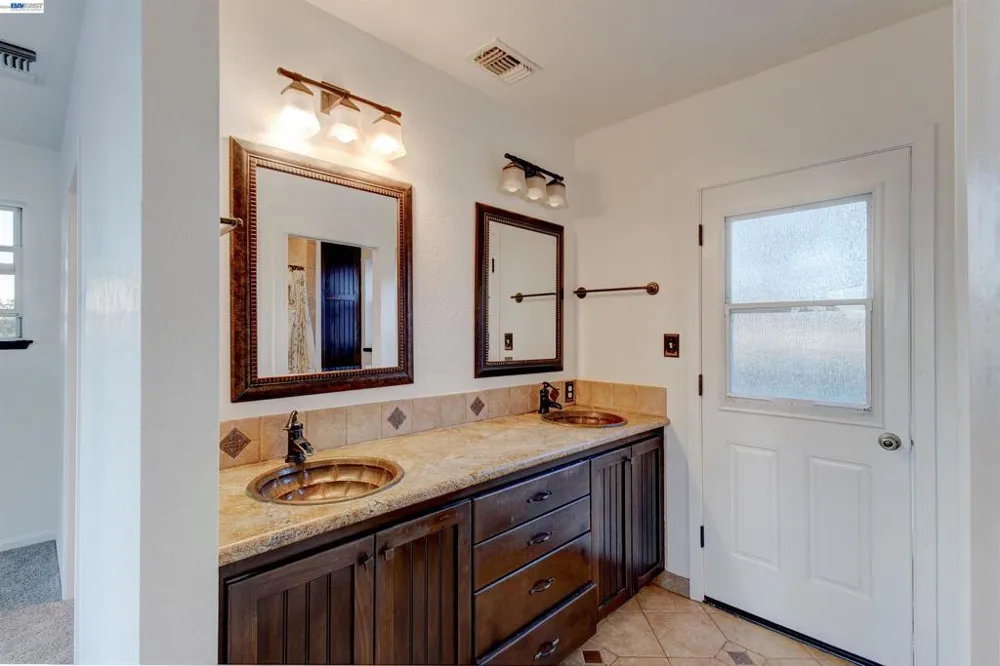 35600 Lasiandra Ln Davis, CA 95616
