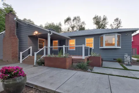 35600 Lasiandra Ln