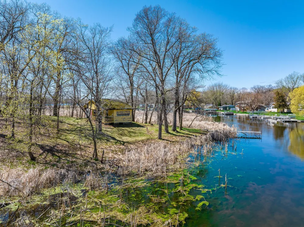 10405 Nevens Avenue NW South Haven, MN 55382