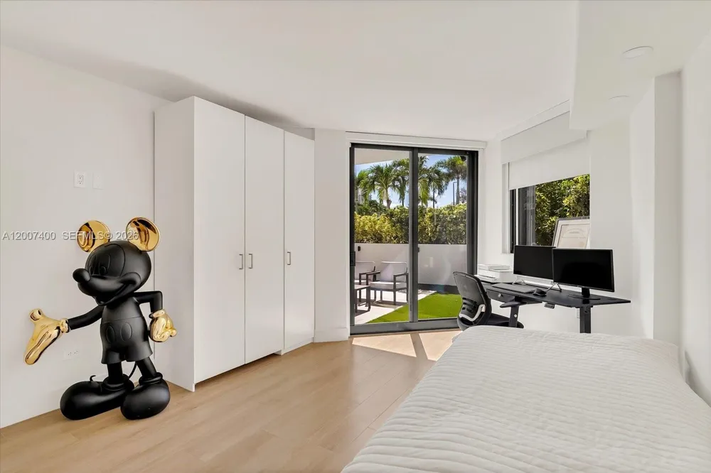 3640 Yacht Club Dr #310 Aventura, FL 33180