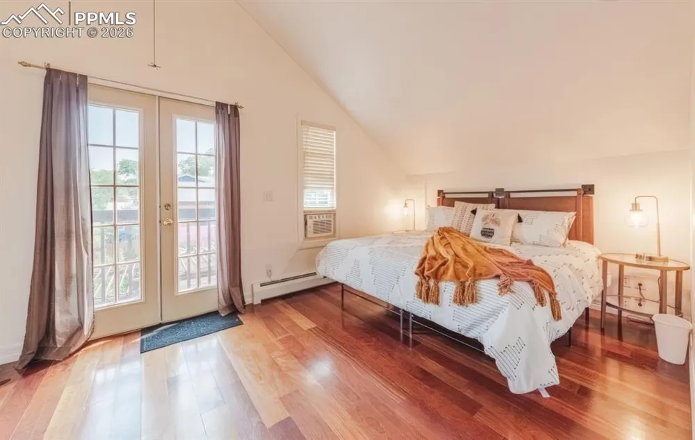 13 Oak Place Manitou Springs, CO 80829