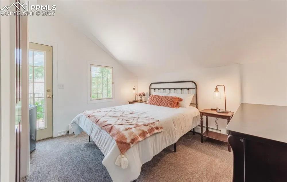 13 Oak Place Manitou Springs, CO 80829