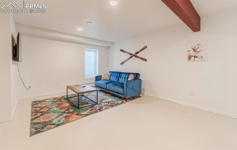 13 Oak Place Manitou Springs, CO 80829