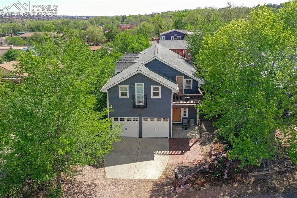 13 Oak Place Manitou Springs, CO 80829