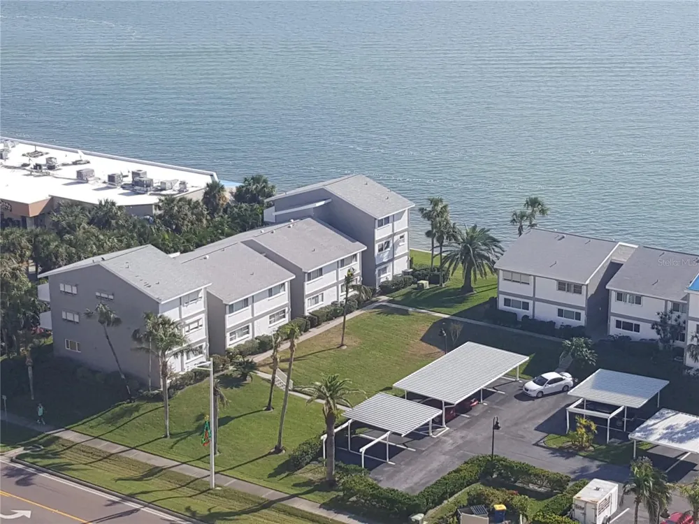 1301 GULF BOULEVARD #101 Clearwater Beach, FL 33767