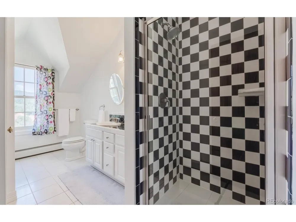 13 Oak Place Manitou Springs, CO 80829