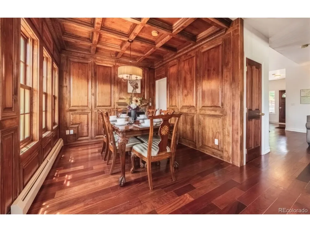 13 Oak Place Manitou Springs, CO 80829