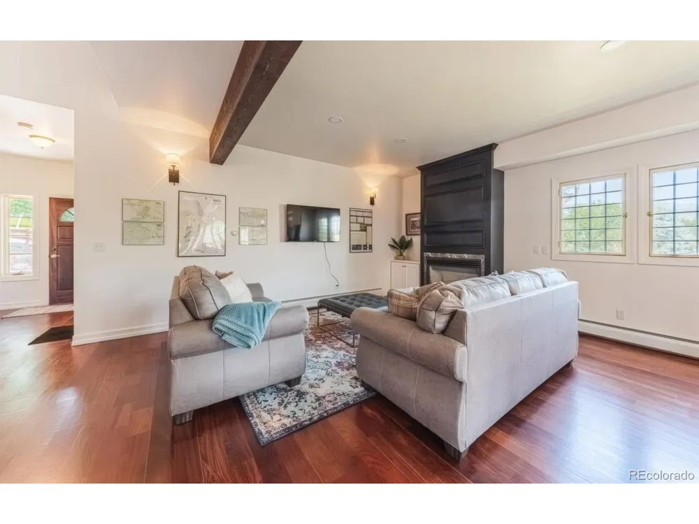 13 Oak Place Manitou Springs, CO 80829
