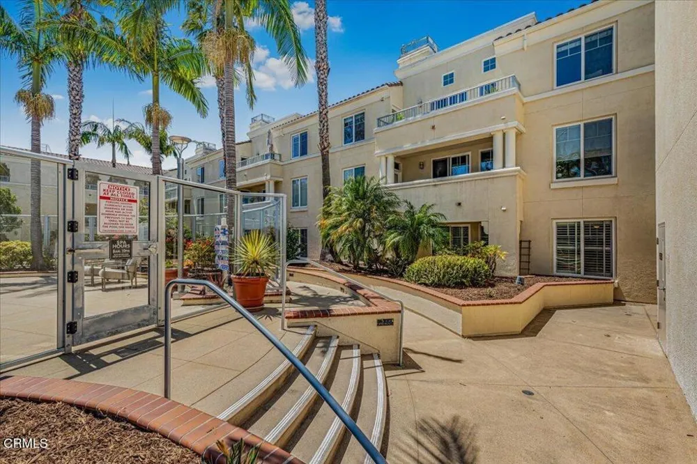 4340 Tradewinds Drive Oxnard, CA 93035