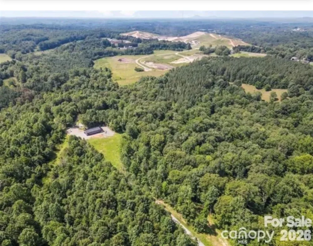 1371 Alexis High Shoals Road Dallas, NC 28034