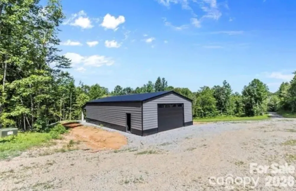 1371 Alexis High Shoals Road Dallas, NC 28034