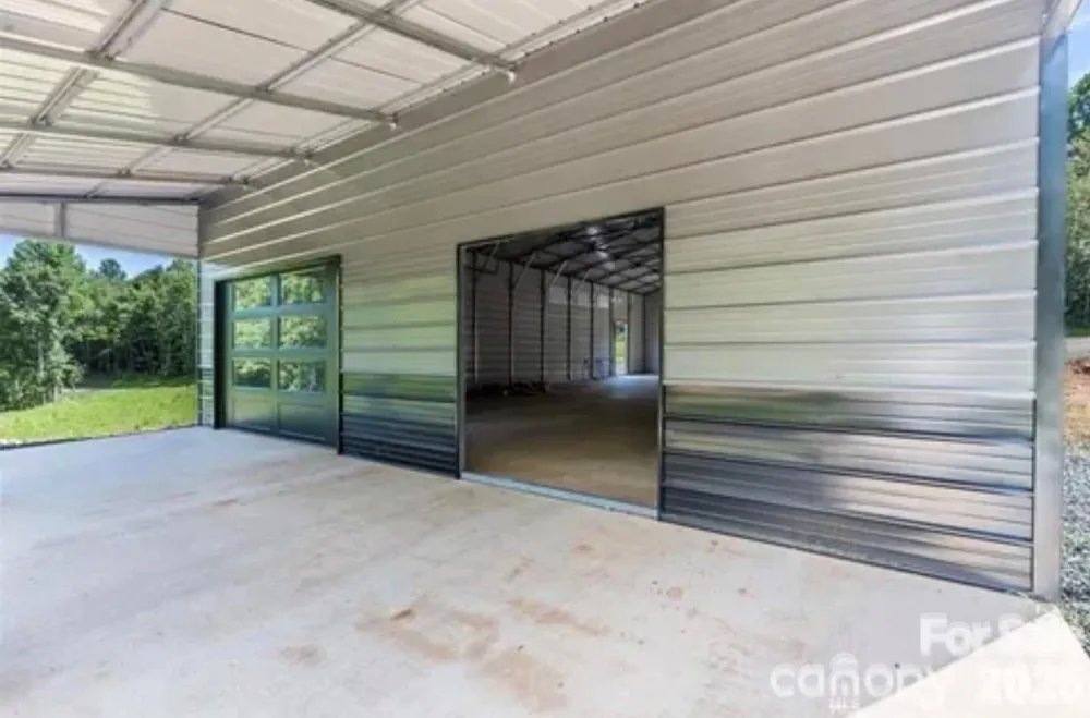 1371 Alexis High Shoals Road Dallas, NC 28034