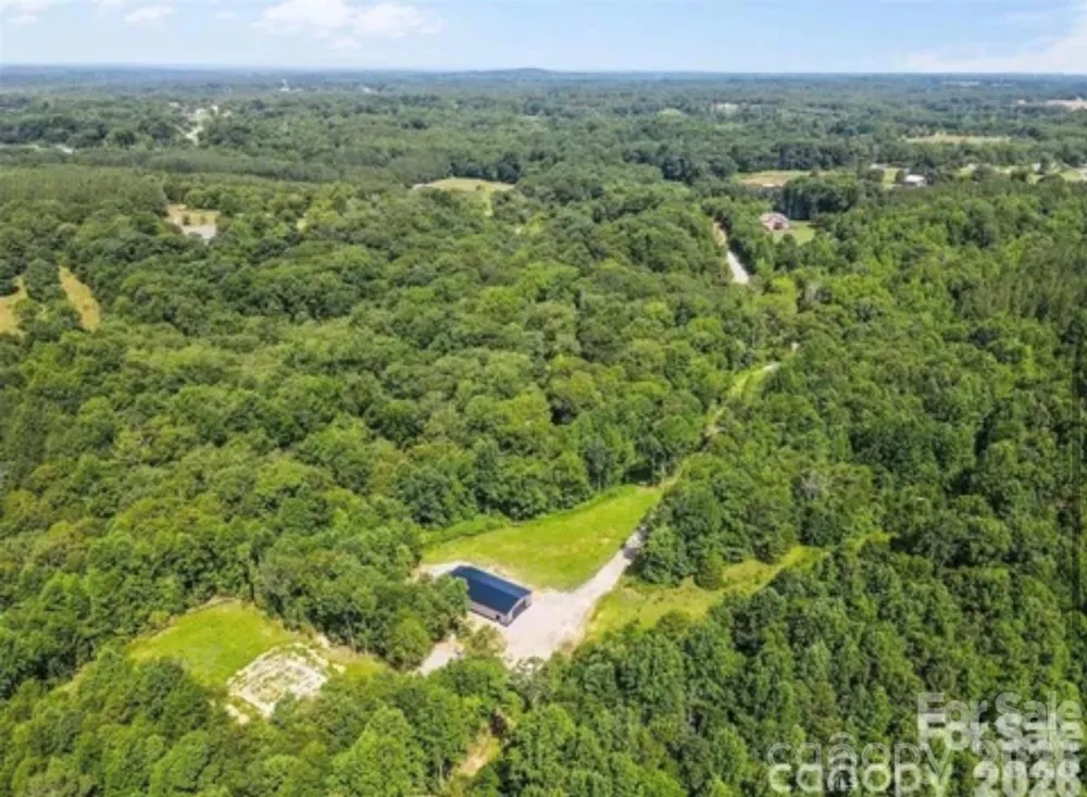 1371 Alexis High Shoals Road Dallas, NC 28034