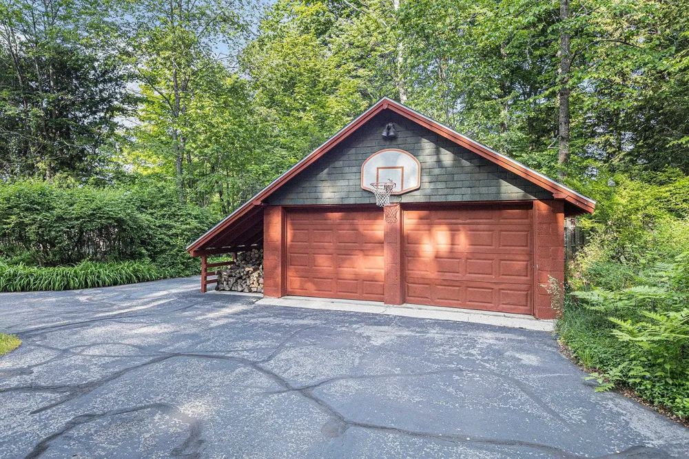 7822 W Welch Road Empire Township, MI 49630