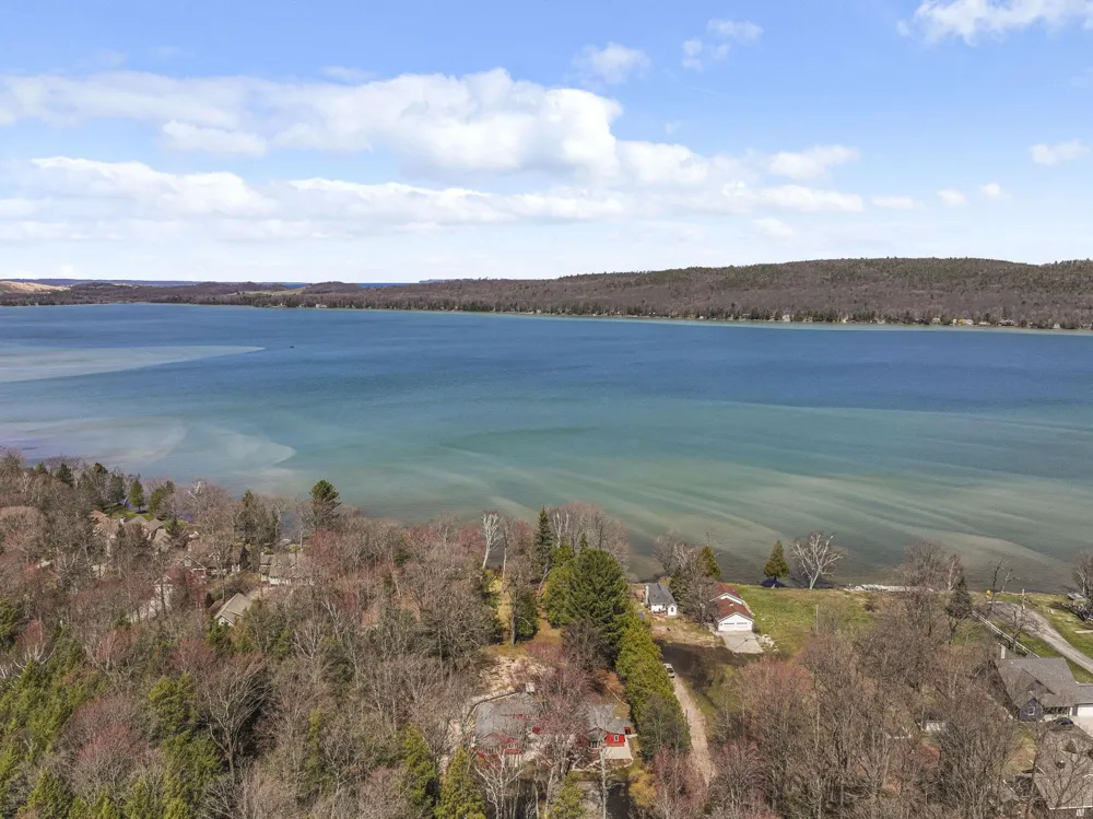 7822 W Welch Road Empire Township, MI 49630