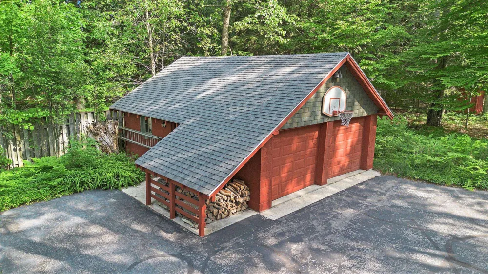 7822 W Welch Road Empire Township, MI 49630