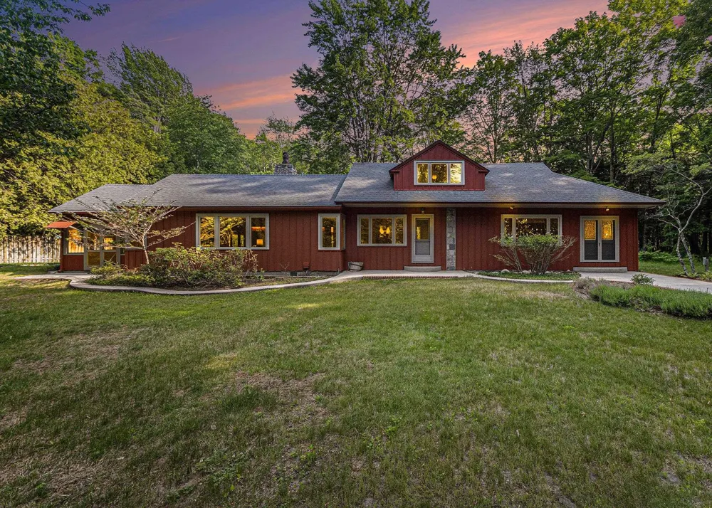 7822 W Welch Road Empire Township, MI 49630