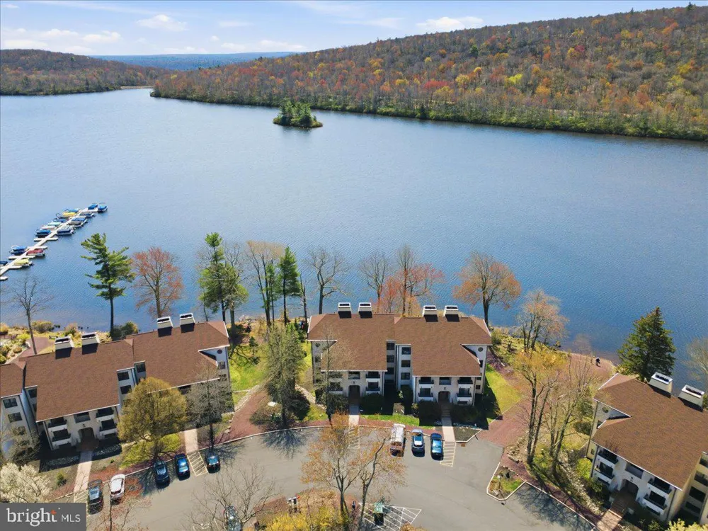 45 MIDLAKE #101G Lake Harmony, PA 18624