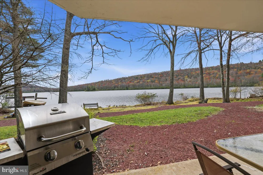 45 MIDLAKE #101G Lake Harmony, PA 18624