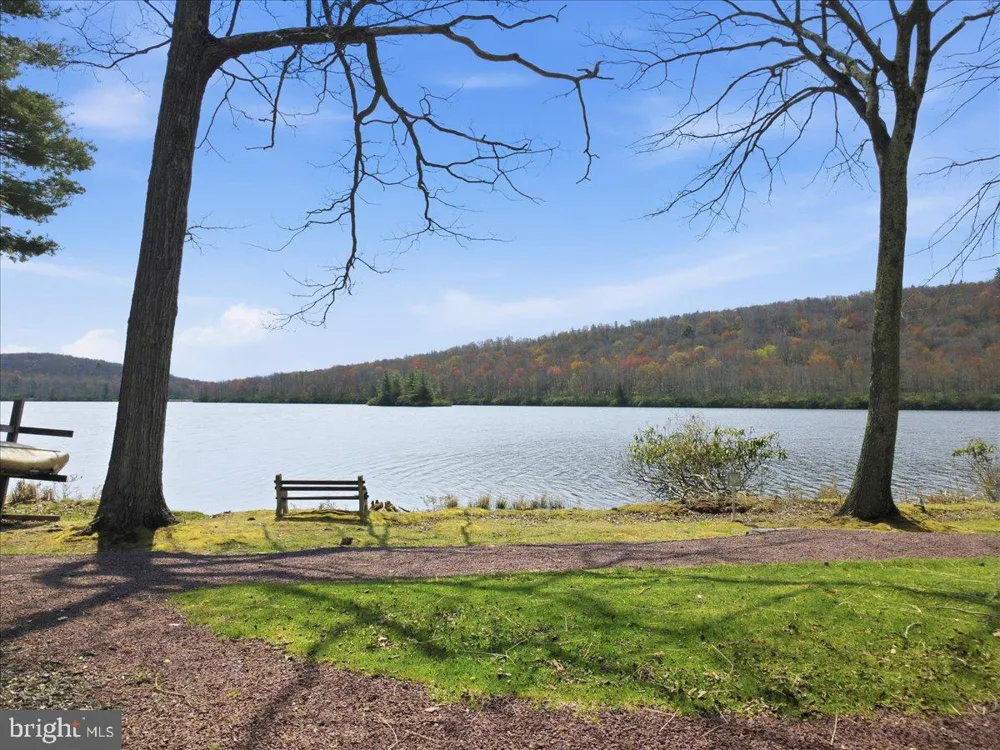 45 MIDLAKE #101G Lake Harmony, PA 18624