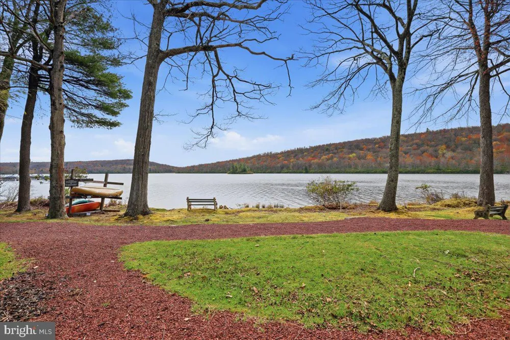 45 MIDLAKE #101G Lake Harmony, PA 18624