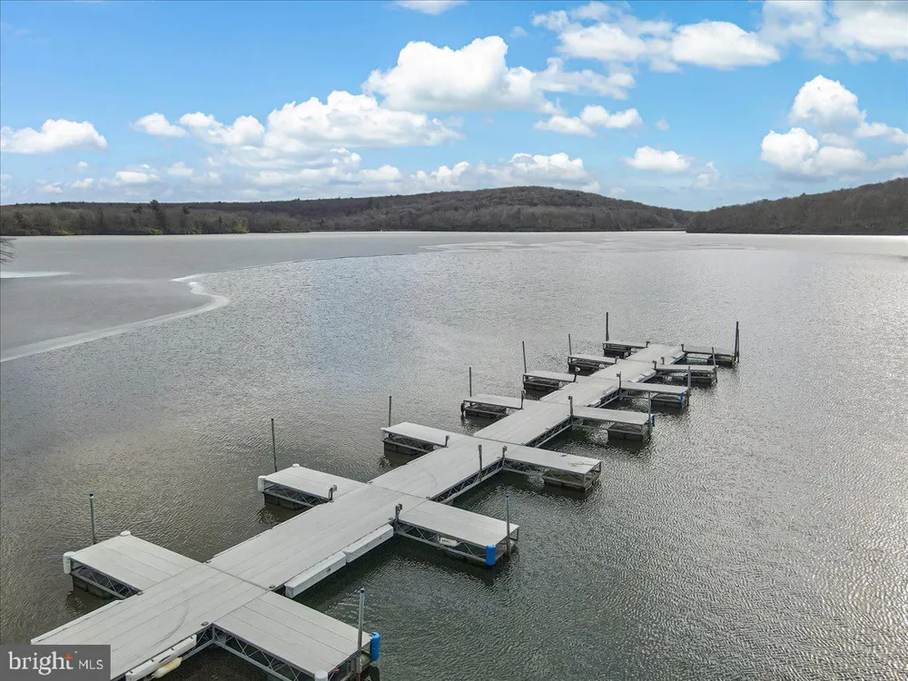 45 MIDLAKE #101G Lake Harmony, PA 18624
