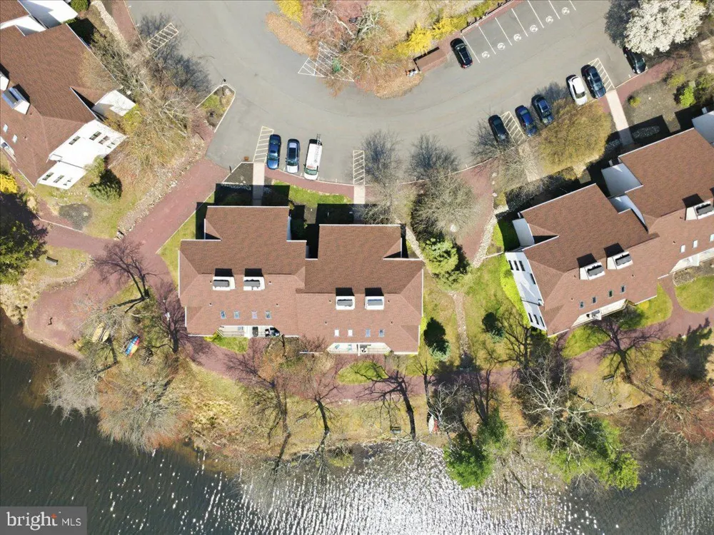 45 MIDLAKE #101G Lake Harmony, PA 18624