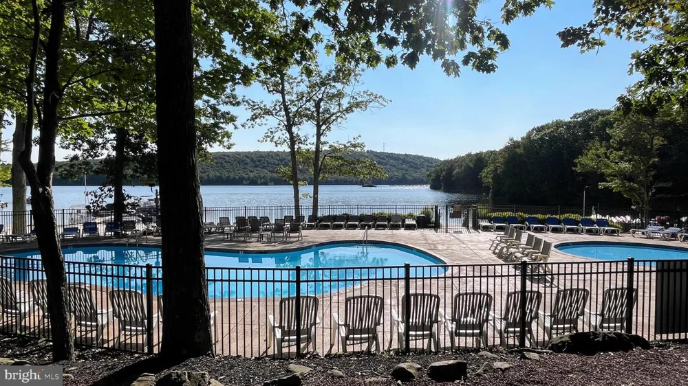 45 MIDLAKE #101G Lake Harmony, PA 18624