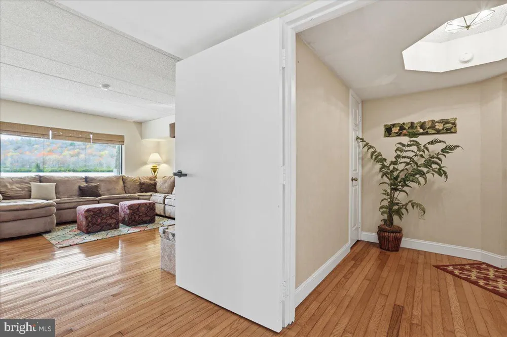 45 MIDLAKE #101G Lake Harmony, PA 18624