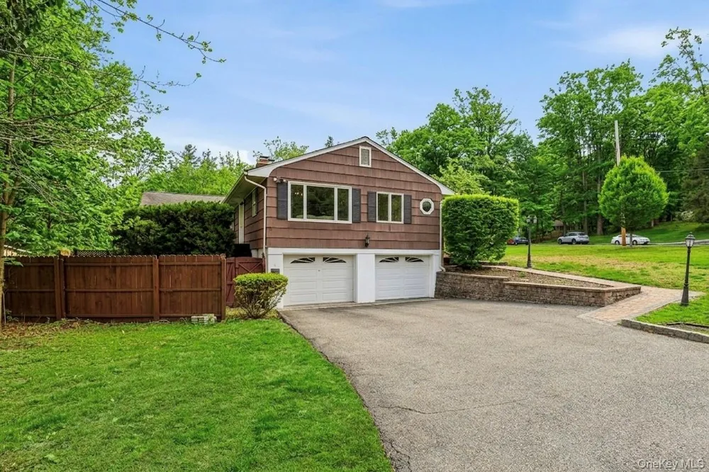 35 Mayer Drive Suffern, NY 10901