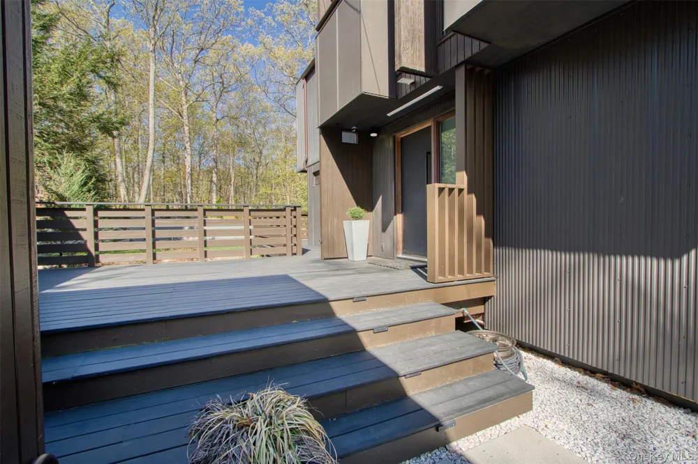 20 Fawn Hill Road Tuxedo Park, NY 10987