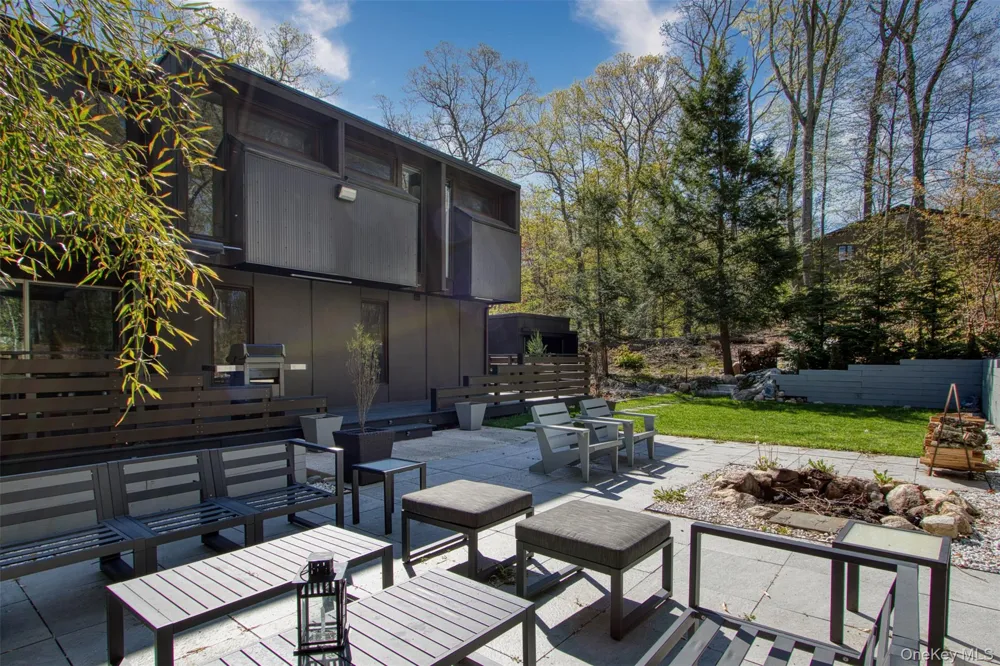 20 Fawn Hill Road Tuxedo Park, NY 10987
