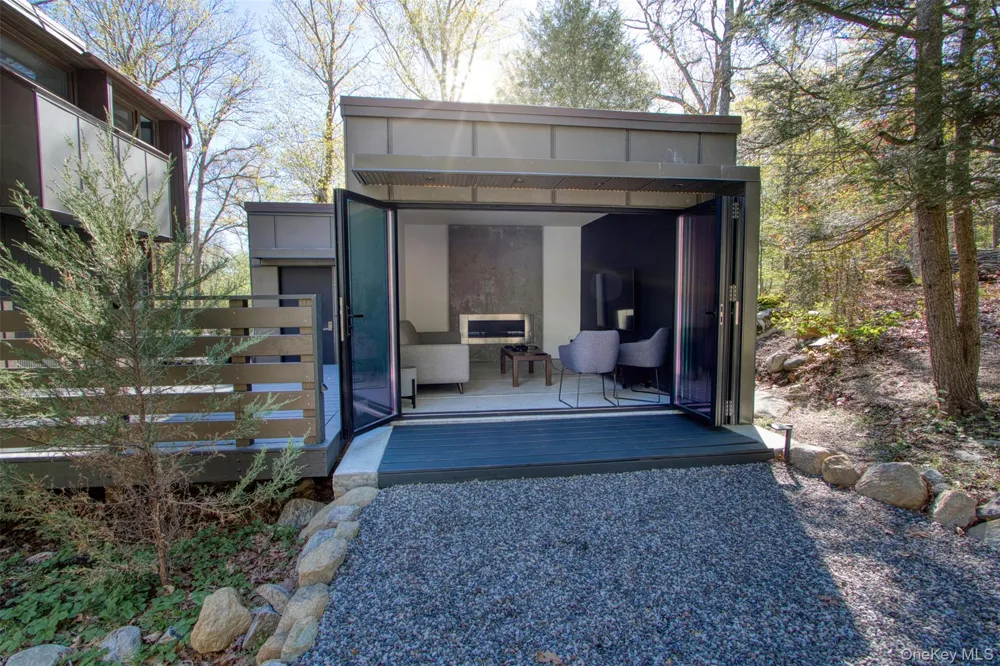 20 Fawn Hill Road Tuxedo Park, NY 10987