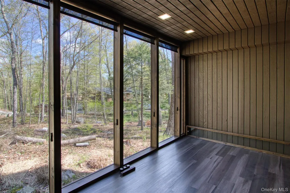 20 Fawn Hill Road Tuxedo Park, NY 10987