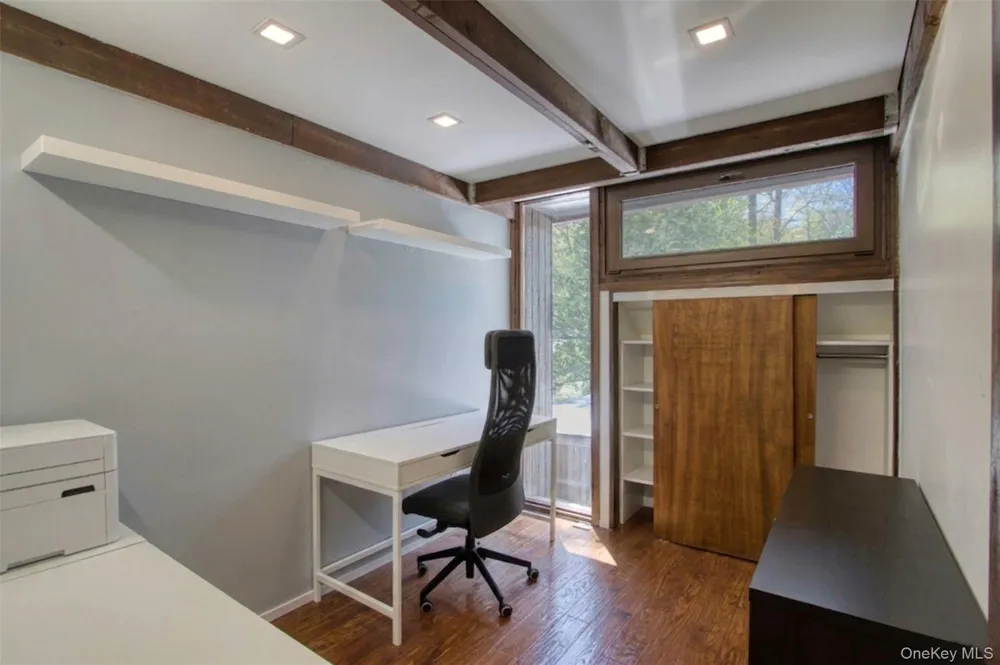 20 Fawn Hill Road Tuxedo Park, NY 10987