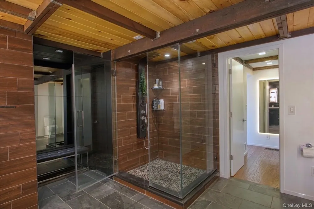 20 Fawn Hill Road Tuxedo Park, NY 10987