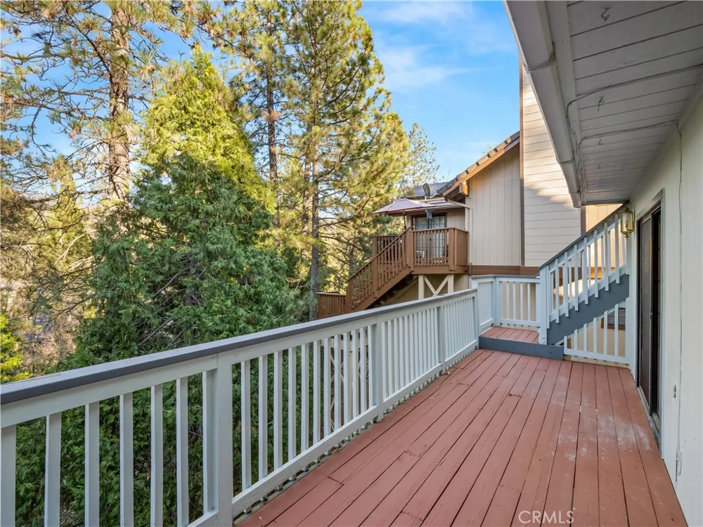 40557 Saddleback Road Bass Lake, CA 93604