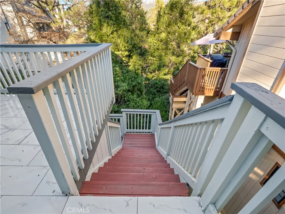 40557 Saddleback Road Bass Lake, CA 93604
