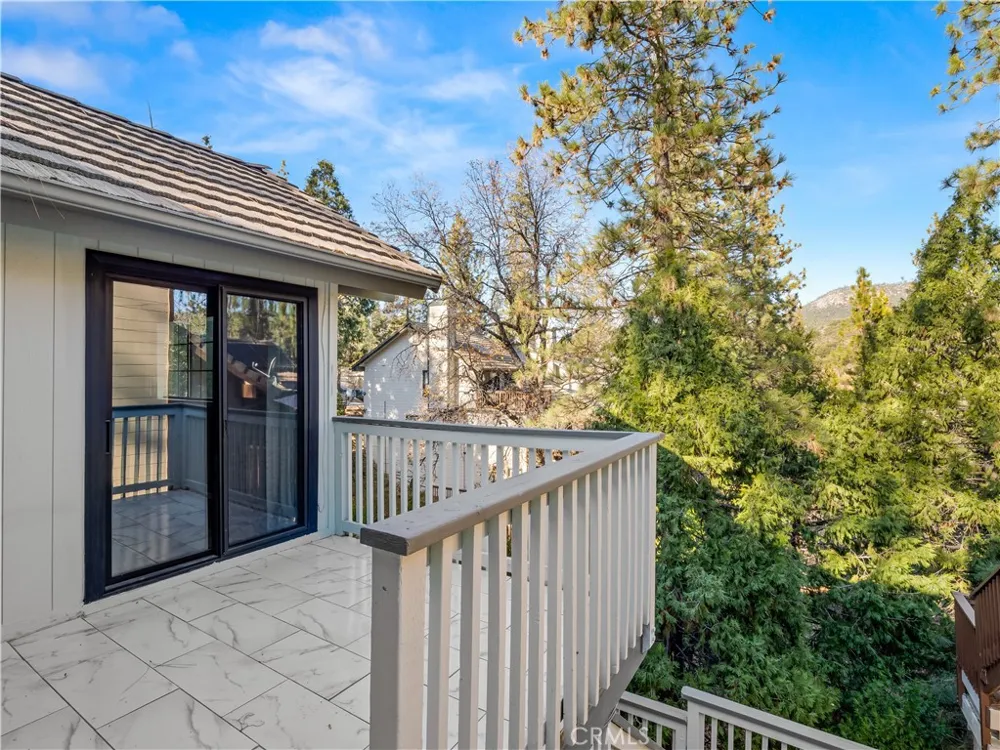 40557 Saddleback Road Bass Lake, CA 93604