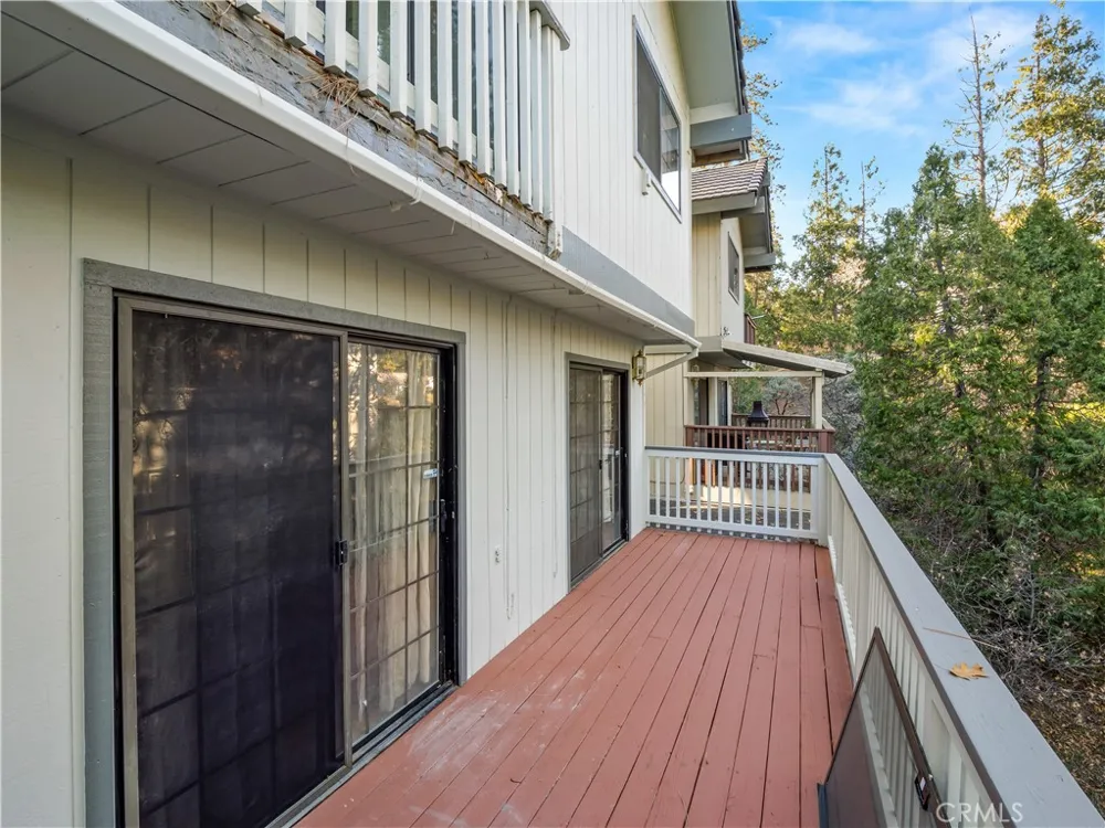 40557 Saddleback Road Bass Lake, CA 93604