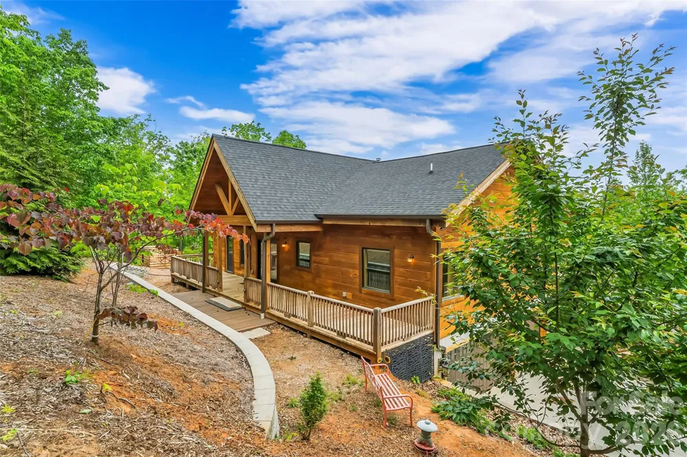 265 Grandview Peaks Drive Nebo, NC 28761