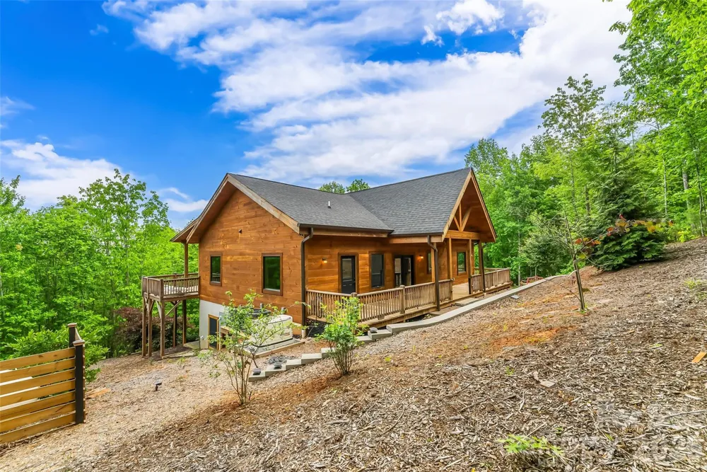 265 Grandview Peaks Drive Nebo, NC 28761