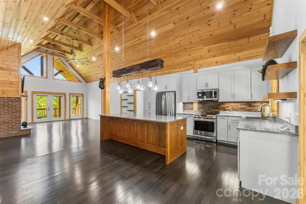 265 Grandview Peaks Drive Nebo, NC 28761